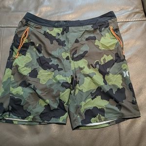 Camo hurly shorts